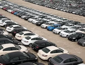 Emlak ve Otomobilde % 25 Düşüş